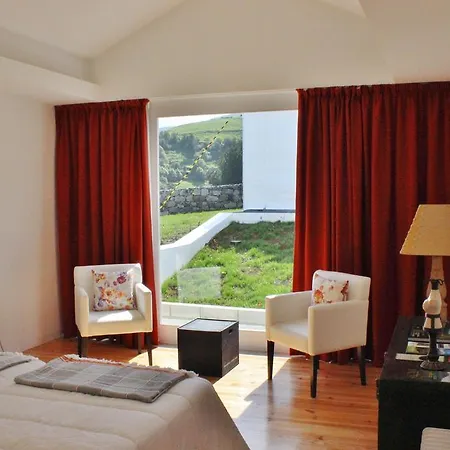 Aldeamento Turístico Aldeia Do Priolo *